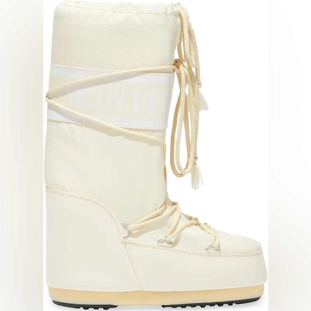 Moon Boot Women's Beige and Cream Winter Boots